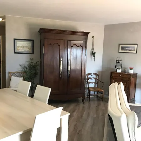 Calme Avec Terrasse, 2-4 Personnes, - Fr-1-843-9 Apartment *